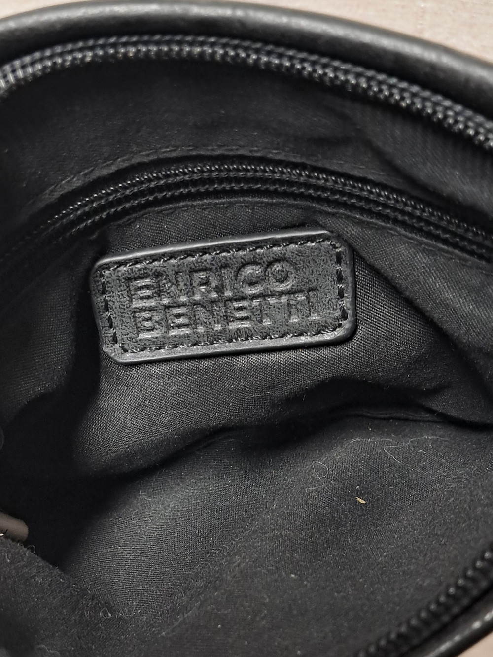 Enrico Benetti Black Logo Embossed Leather Label - Picture 4 of 5